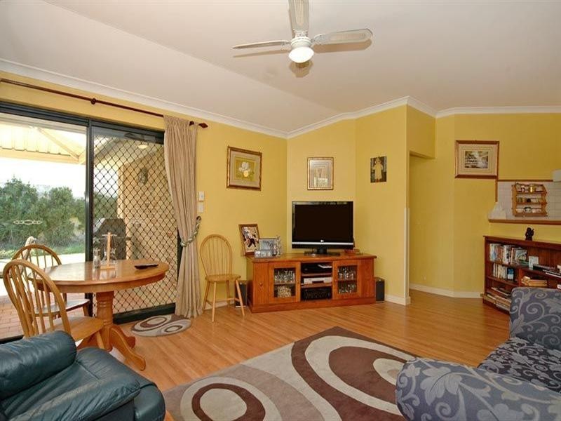 33 Glomach Circuit, Kinross WA 6028