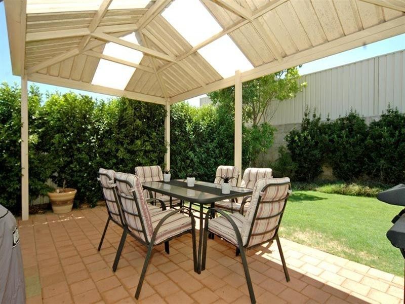 33 Glomach Circuit, Kinross WA 6028