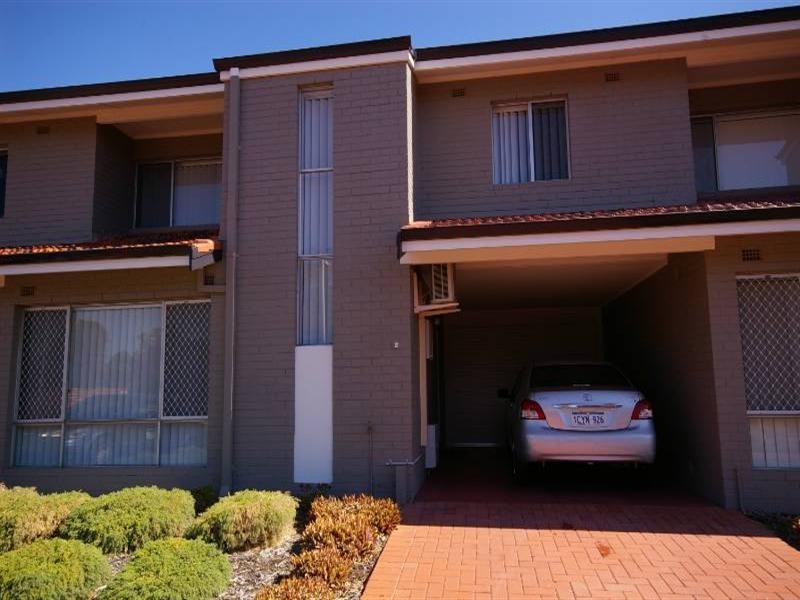 2/18 Selsey Way, Balga WA 6061