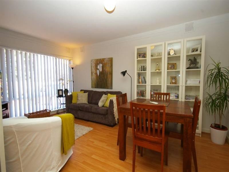 2/18 Selsey Way, Balga WA 6061