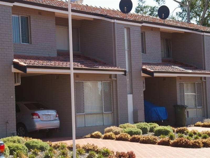 2/18 Selsey Way, Balga WA 6061