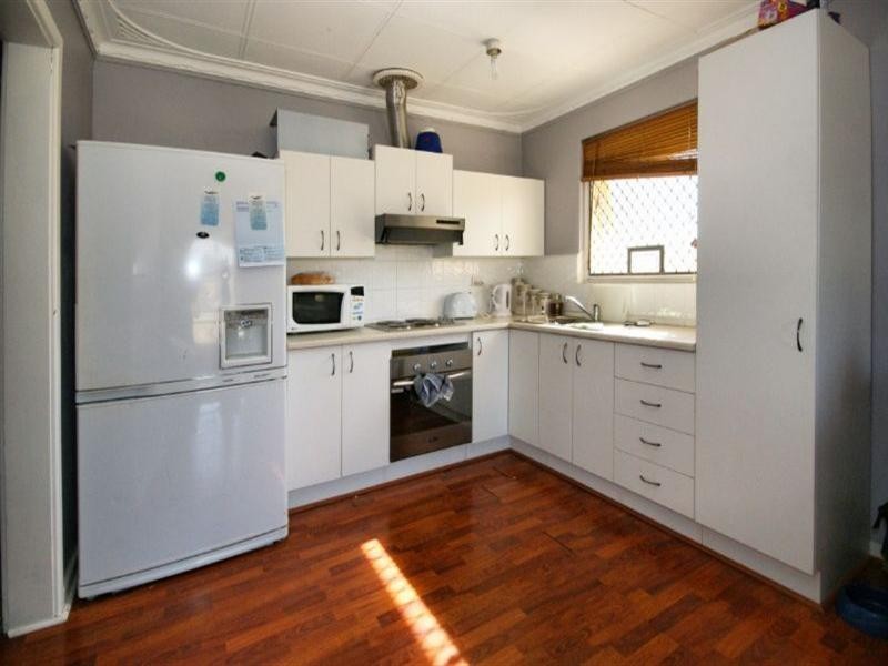 2a Dallington Crescent, Balga WA 6061