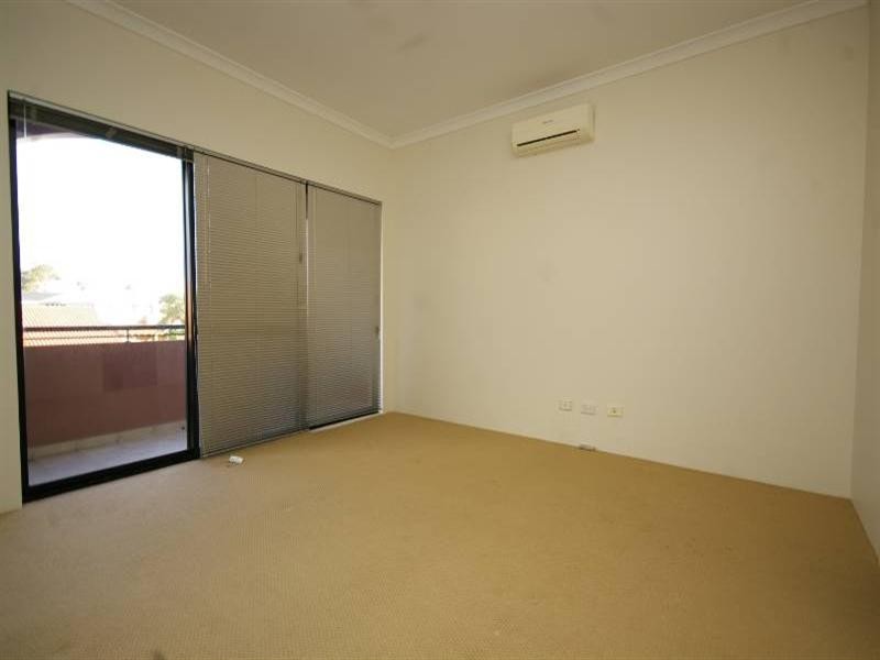 2/125 Wanneroo Road, Tuart Hill WA 6060