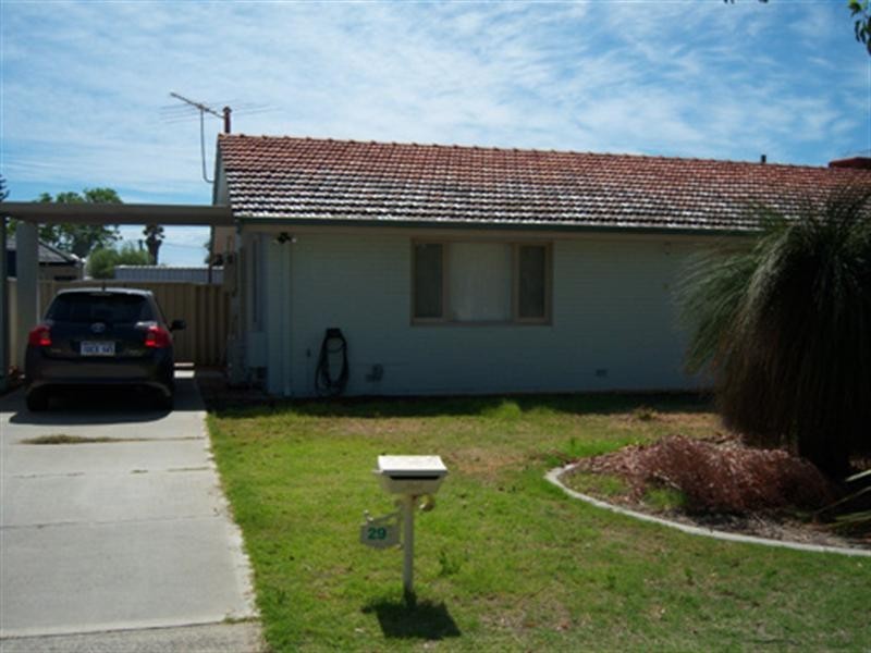29 Stroughton Road, Westminster WA 6061