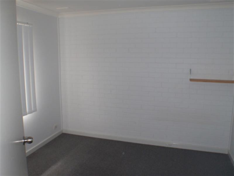 29 Stroughton Road, Westminster WA 6061