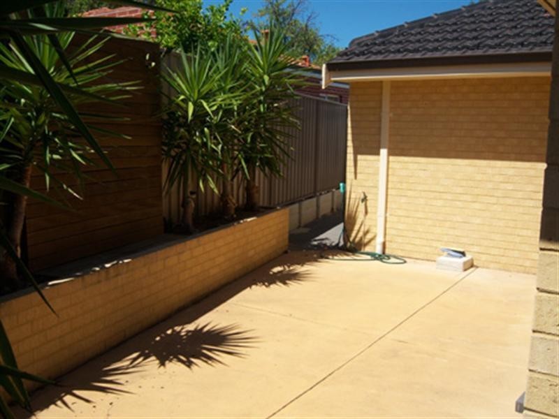 19B Karabil Way, Nollamara WA 6061