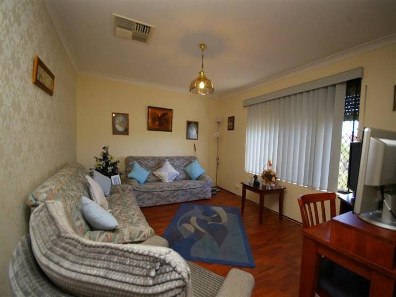 28 Gossamer Avenue, Mirrabooka WA 6061