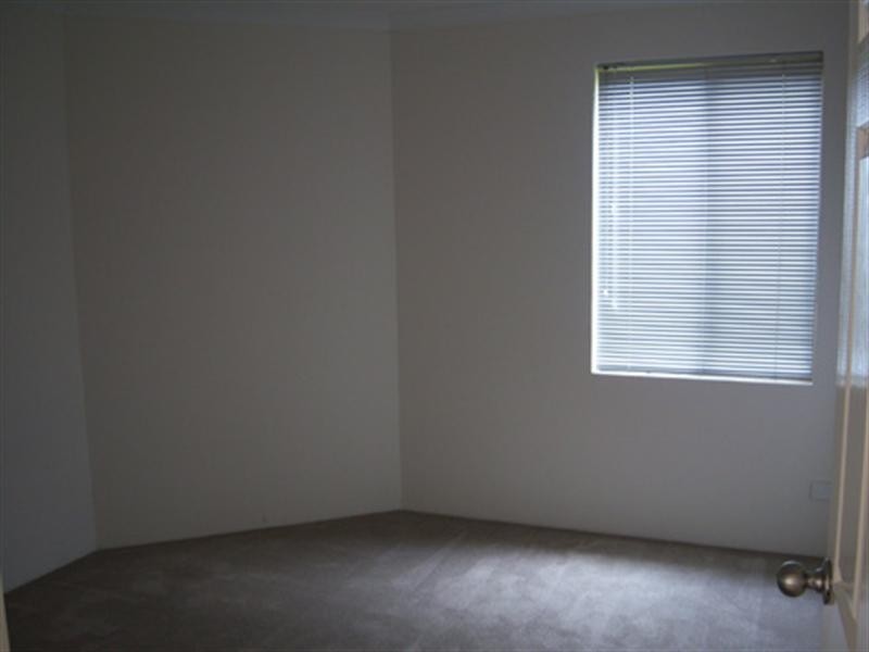 4/192 Kinross Drive, Kinross WA 6028