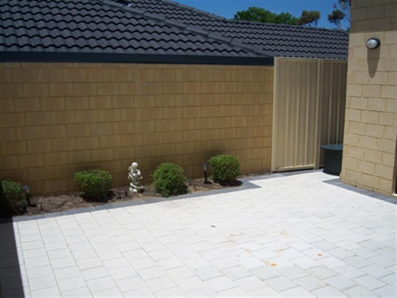 16A Winchelsea Road, Nollamara WA 6061