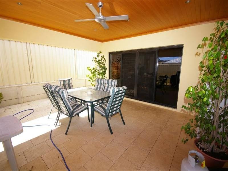 11 Hardcastle Avenue, Landsdale WA 6065