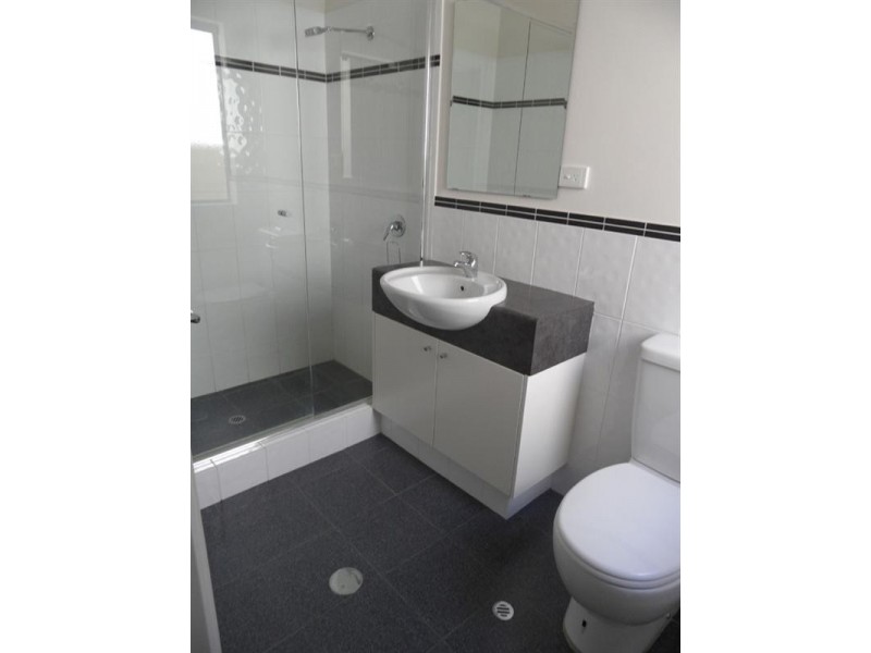 17B Findon Crescent, Westminster WA 6061