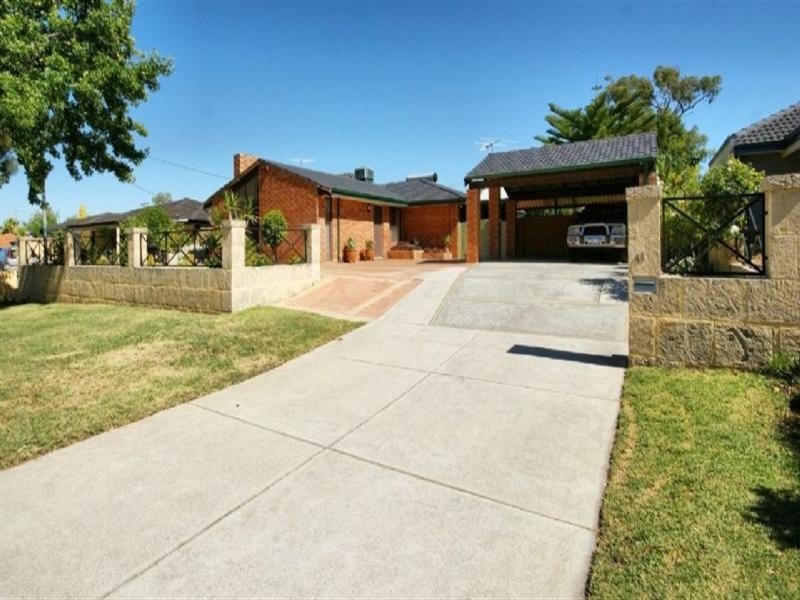 41 Barlow Way, Balga WA 6061