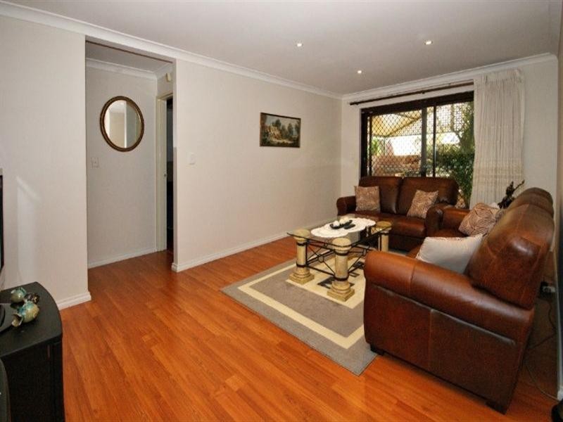 41 Barlow Way, Balga WA 6061