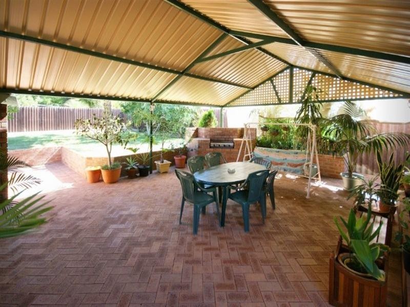 41 Barlow Way, Balga WA 6061
