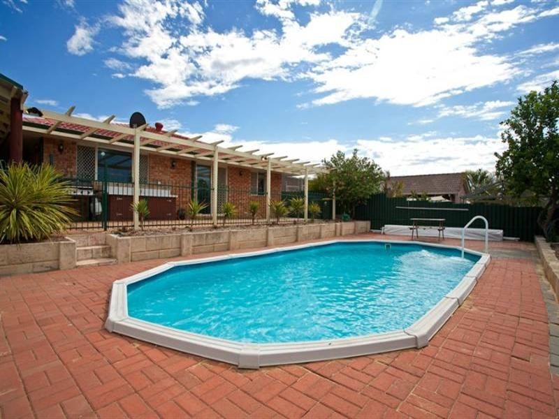 38 Rendell Way, Koondoola WA 6064