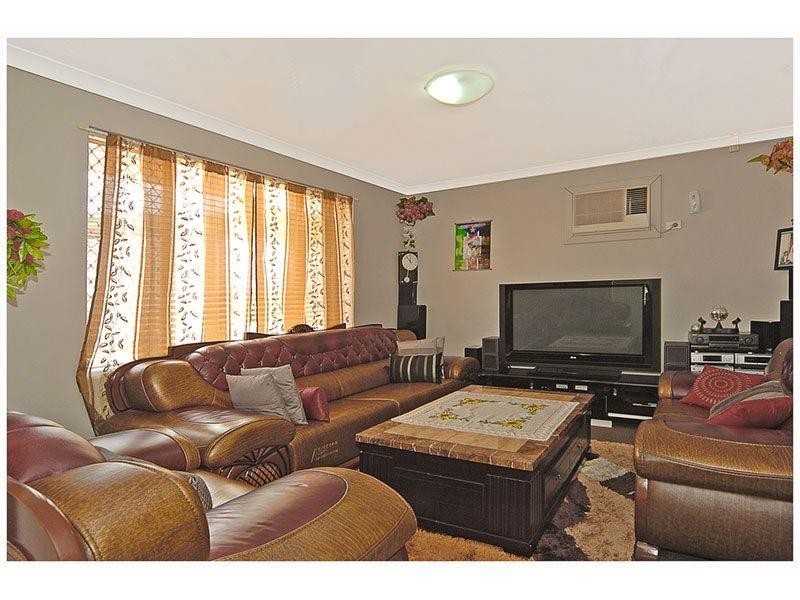 12 Barrallier Circle, Mirrabooka WA 6061