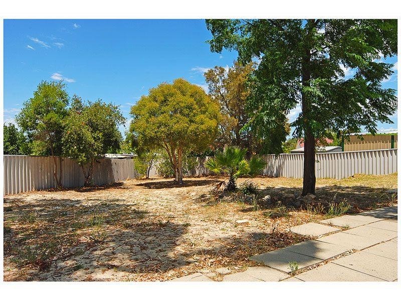 12 Barrallier Circle, Mirrabooka WA 6061