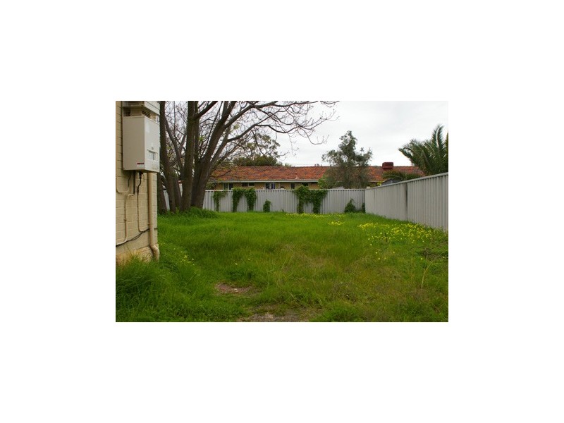 13 Cartwright Road, Balga WA 6061