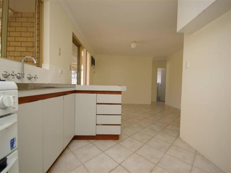 9 Collison Place, Marangaroo WA 6064