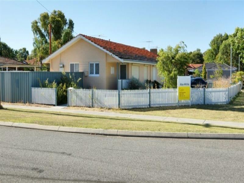 55 Curlington Crescent, Balga WA 6061