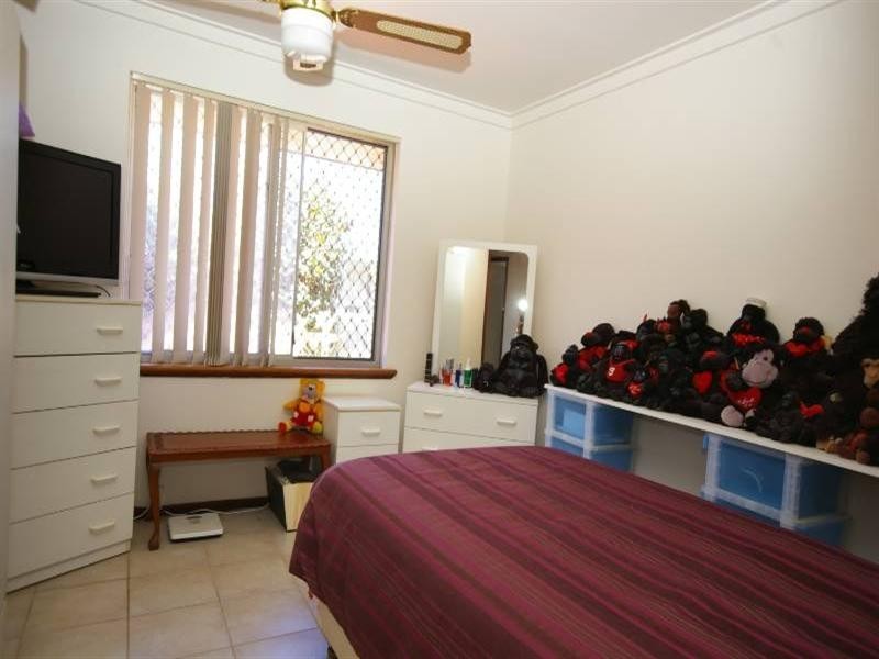 63 Nanovich Avenue, Girrawheen WA 6064