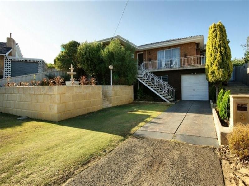 3 Princess Way, Balga WA 6061