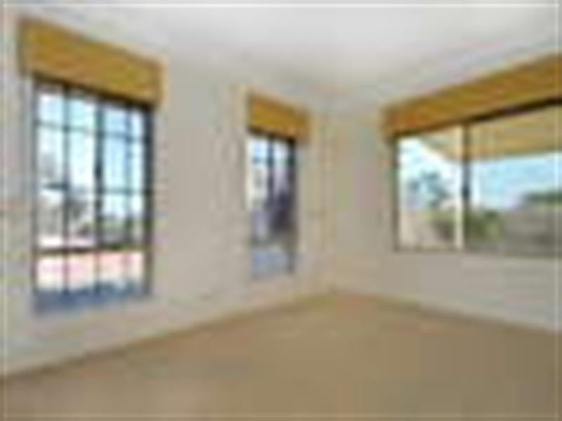 18 Lively Circle, Mirrabooka WA 6061