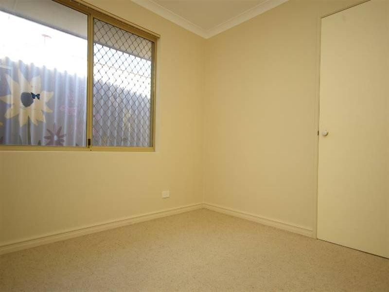 71 Hillcrest Road, Alexander Heights WA 6064