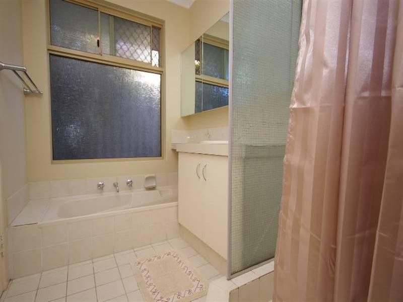 71 Hillcrest Road, Alexander Heights WA 6064