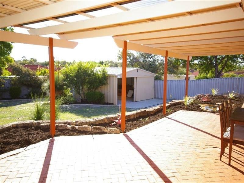 71 Hillcrest Road, Alexander Heights WA 6064