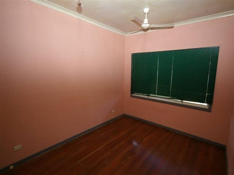 35 Stroughton Road, Westminster WA 6061