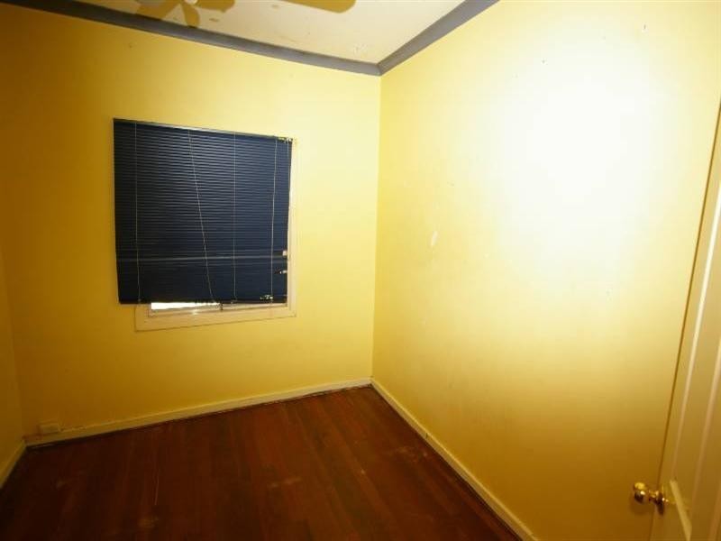 35 Stroughton Road, Westminster WA 6061