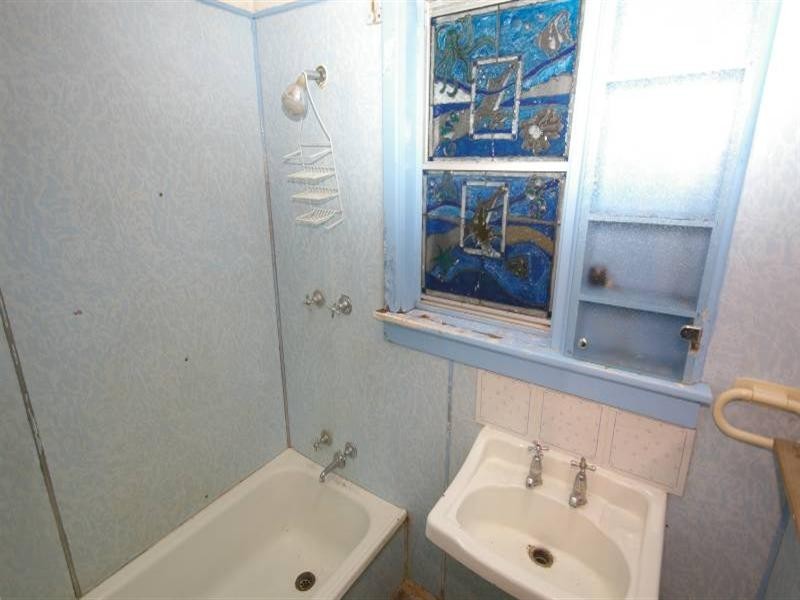 35 Stroughton Road, Westminster WA 6061