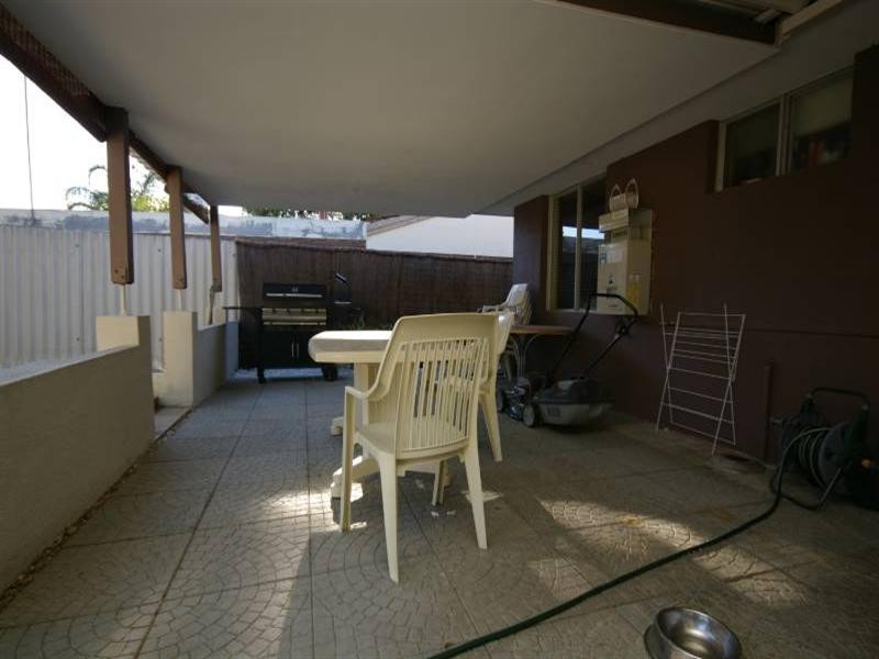 18 Harford Way, Girrawheen WA 6064