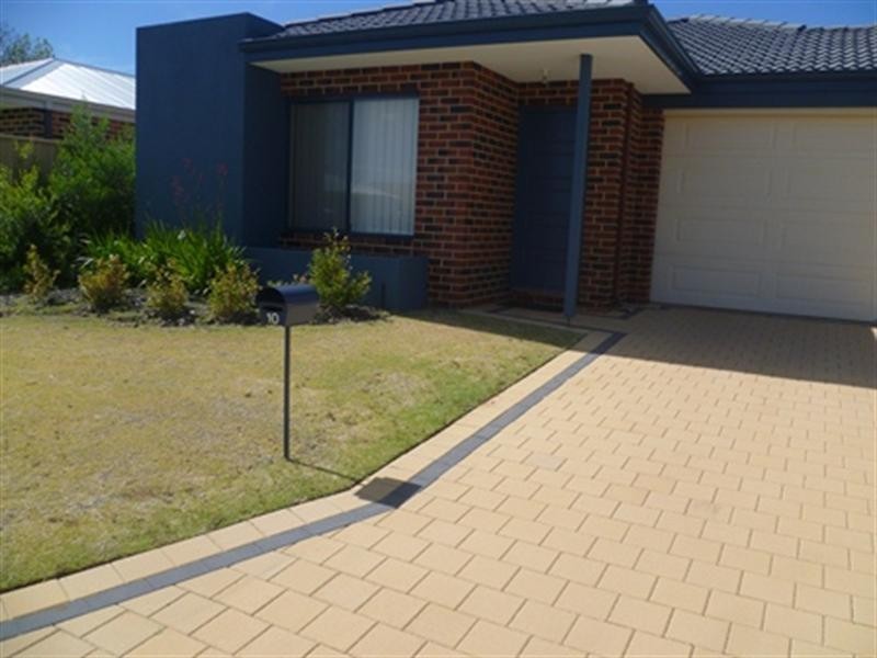 10 Yapton Turn, Girrawheen WA 6064