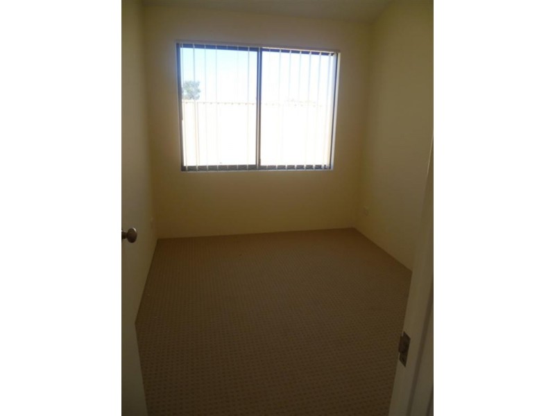 10 Yapton Turn, Girrawheen WA 6064