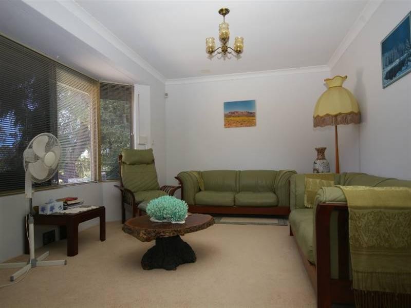 34 Le Grand Gardens, Marangaroo WA 6064