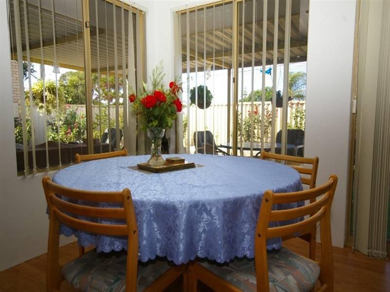 34 Le Grand Gardens, Marangaroo WA 6064