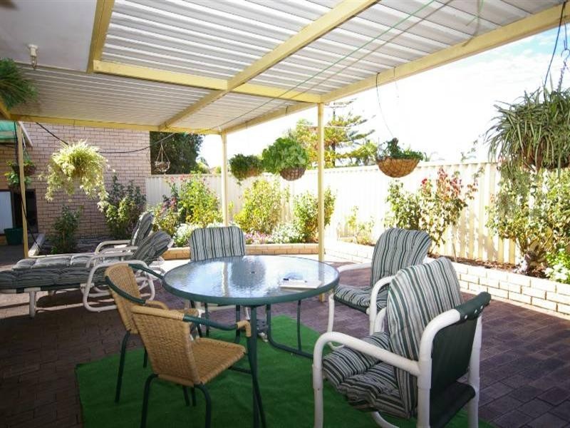 34 Le Grand Gardens, Marangaroo WA 6064