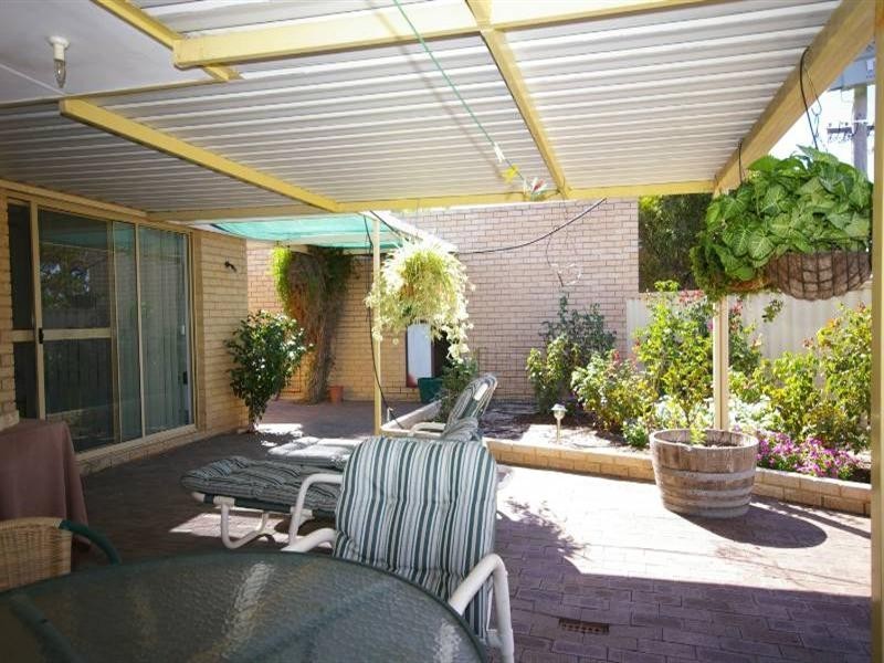 34 Le Grand Gardens, Marangaroo WA 6064