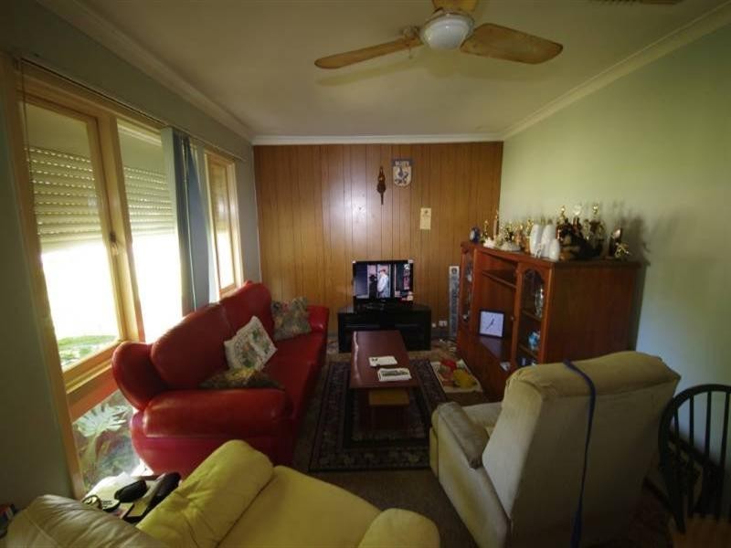 1 Meakers Way, Girrawheen WA 6064