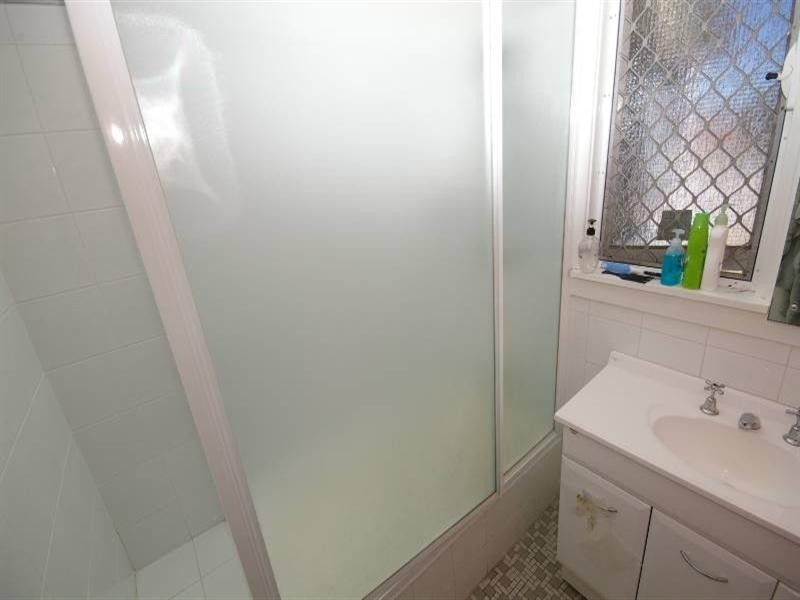 10 Fernhurst Crescent, Balga WA 6061