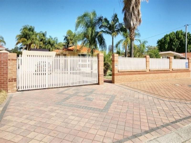 39 Swincer Way, Koondoola WA 6064