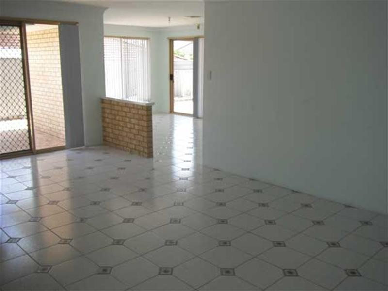 9 Rosewood Crescent, Dianella WA 6059