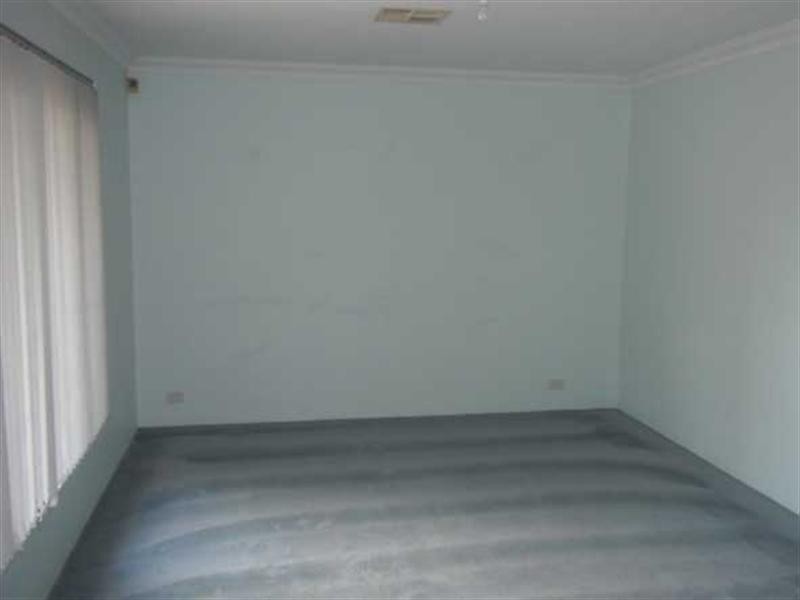 9 Rosewood Crescent, Dianella WA 6059