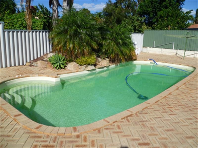 9 Rosewood Crescent, Dianella WA 6059