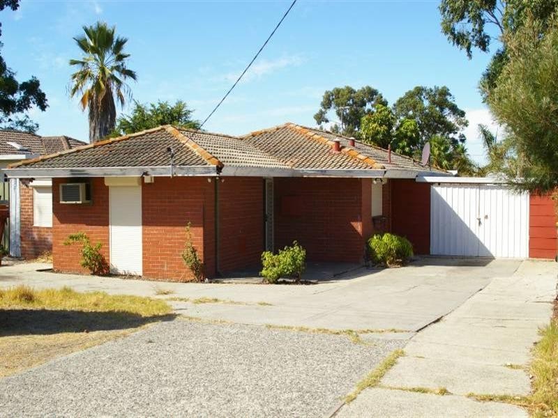 4 Chataway Road, Girrawheen WA 6064