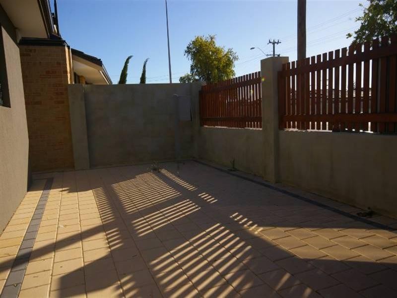 45 Bendix Way, Girrawheen WA 6064