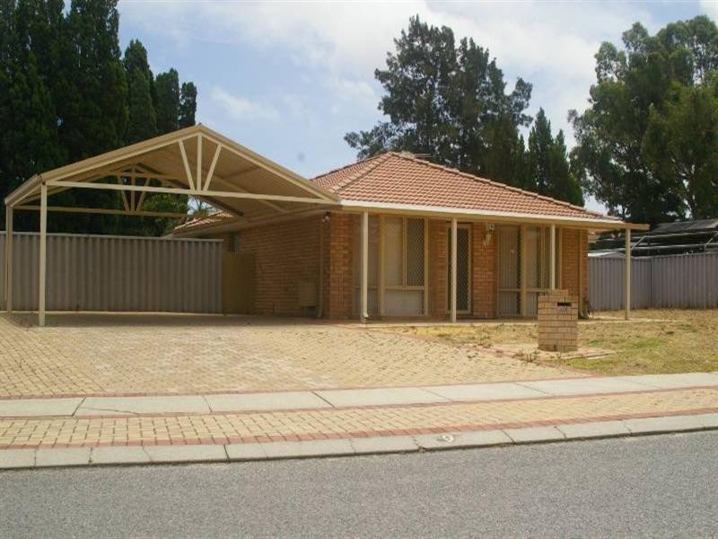 9 Beeston Crescent, Marangaroo WA 6064