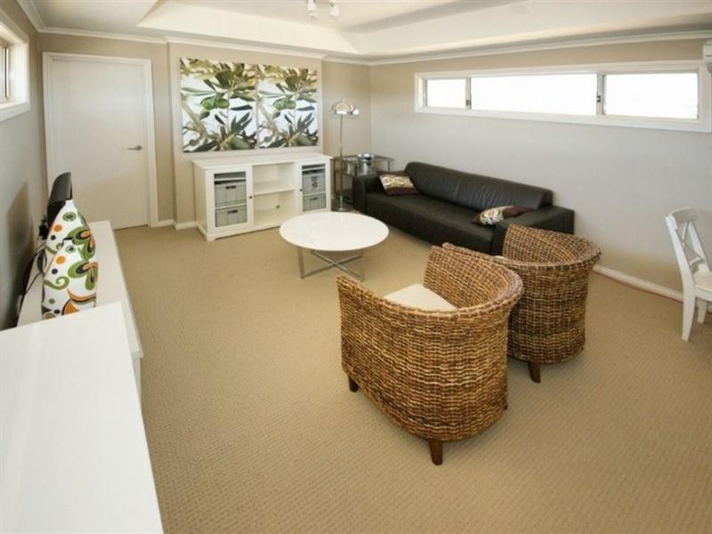 8A Stedham Way, Balga WA 6061